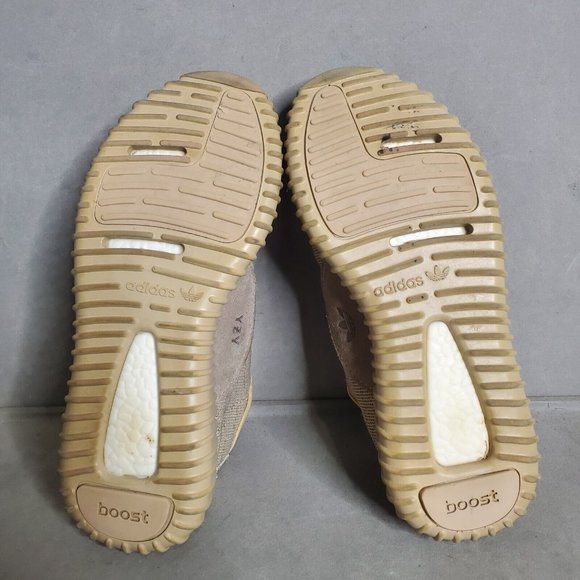 Athletic_Shoes